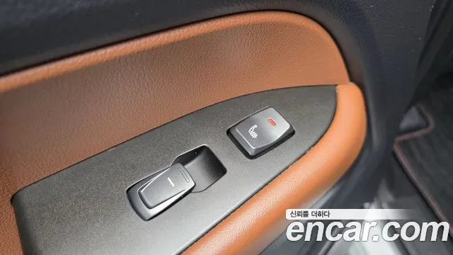 KGM Rexton 2018 thumb 8