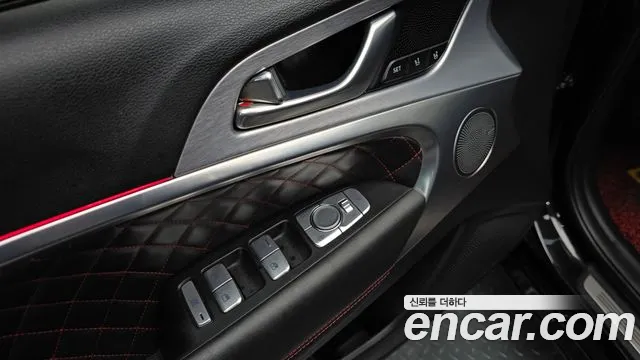 Genesis G70 2019 thumb 4