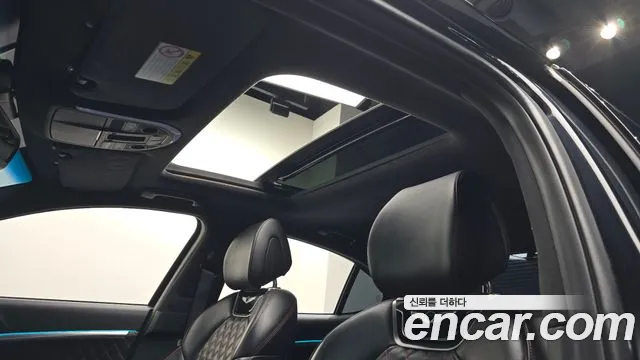 Genesis G70 2019 thumb 10
