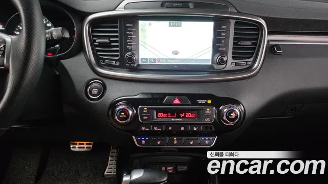 Kia Sorento 2019 thumb 4