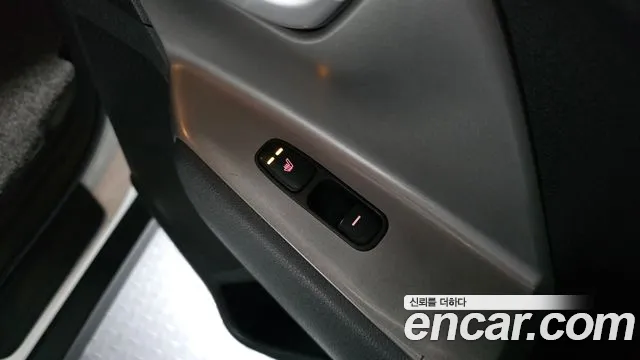 Kia Niro 2021 thumb 3