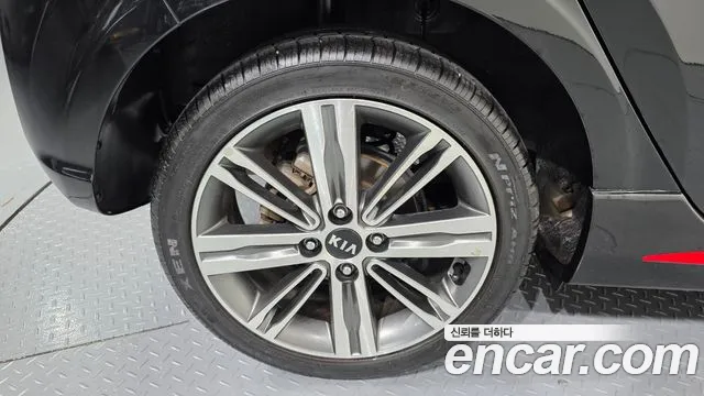 Kia Morning 2018 thumb 10