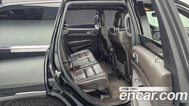 Jeep Grand Cherokee 2018 thumb 8