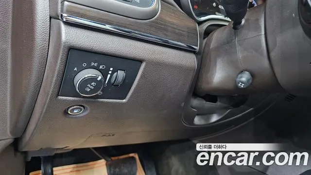 Jeep Grand Cherokee 2018 thumb 3