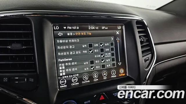 Jeep Grand Cherokee 2018 thumb 7