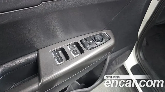 Kia Sportage 2017 thumb 4
