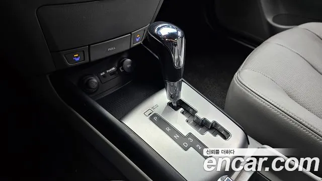 Hyundai Avante 2010 thumb 12