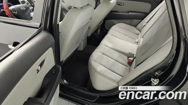 Hyundai Avante 2010 thumb 11