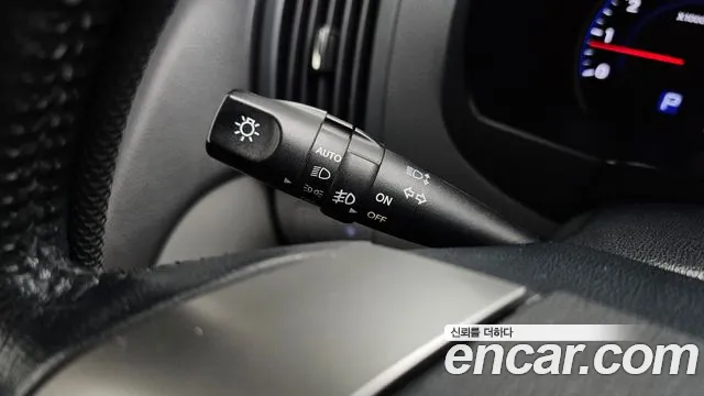 Hyundai Avante 2010 thumb 10