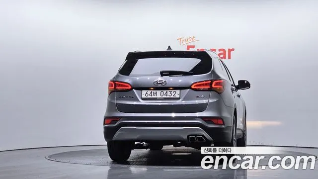 Hyundai Santafe 2016 thumb 11