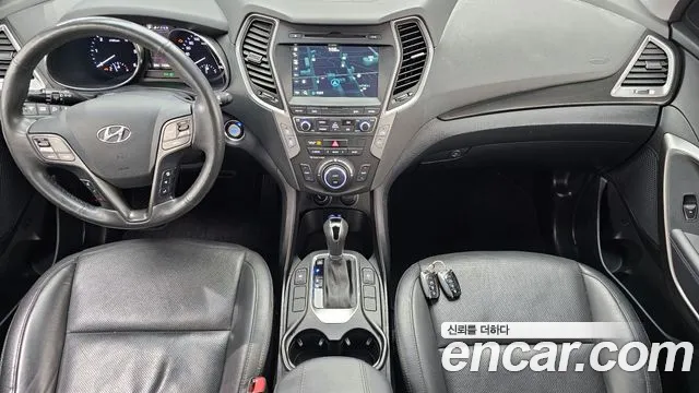 Hyundai Santafe 2016 thumb 12