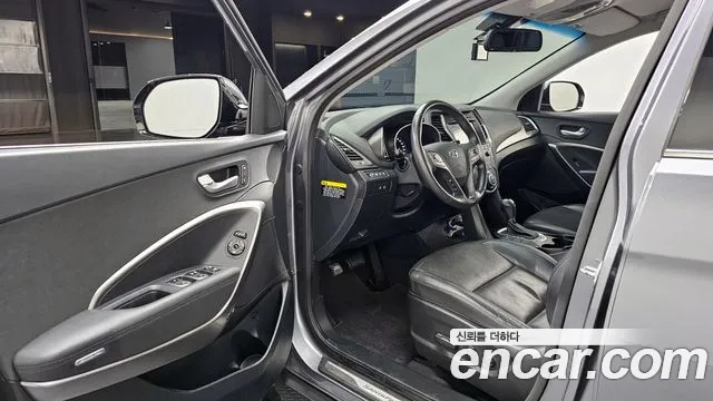 Hyundai Santafe 2016 thumb 4
