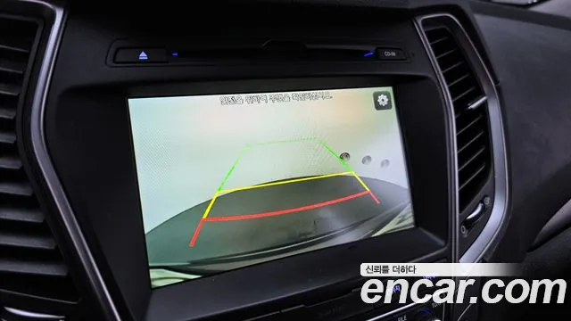 Hyundai Santafe 2016 thumb 5