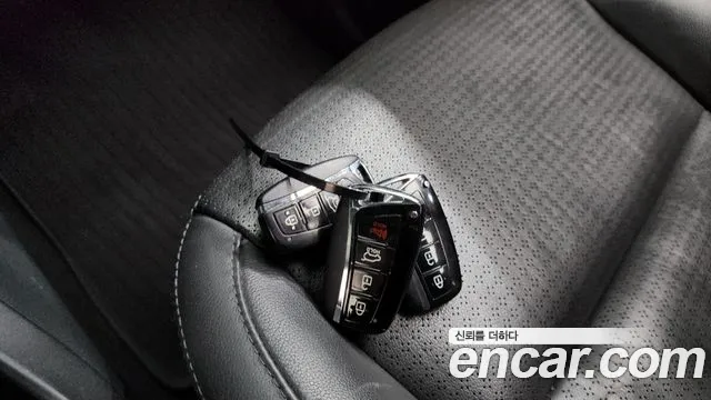 Hyundai Санта Фе 2014 thumb 4