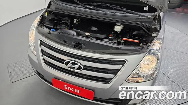 Hyundai Staria 2018 thumb 12