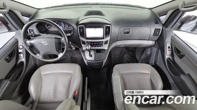 Hyundai Staria 2018 thumb 11