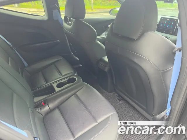 Hyundai Veloster 2020 thumb 3