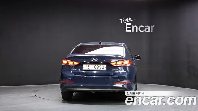 Hyundai Avante 2015 thumb 8