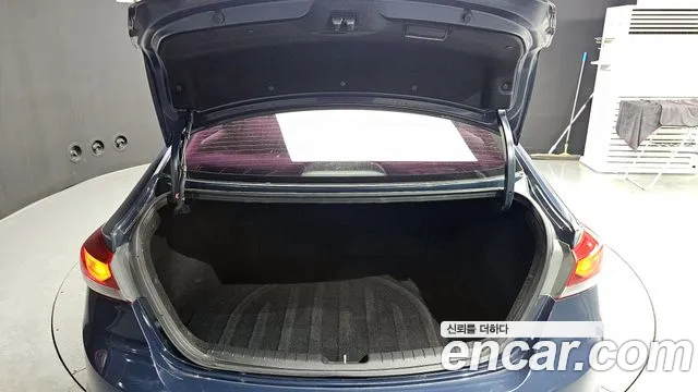 Hyundai Avante 2015 thumb 7