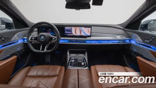 BMW i7 2025 thumb 8