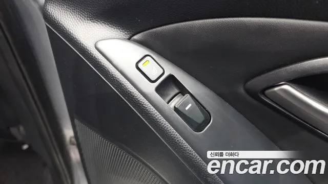 Hyundai Tucson 2009 thumb 2