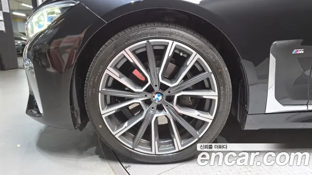 BMW 7 серии 2022 thumb 8