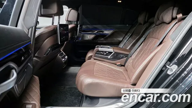 BMW 7 серии 2022 thumb 7