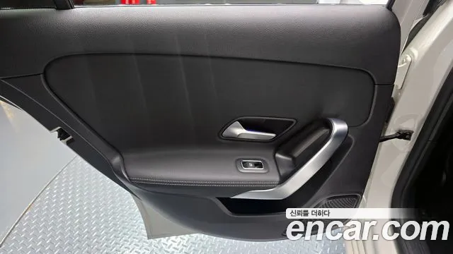 Mercedes-Benz A-Class 2020 thumb 6