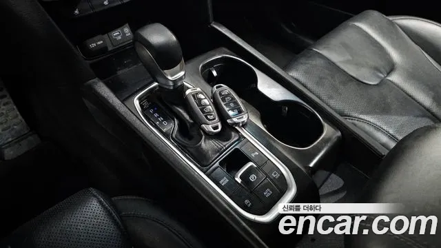 Hyundai Santa Fe 2018 thumb 10