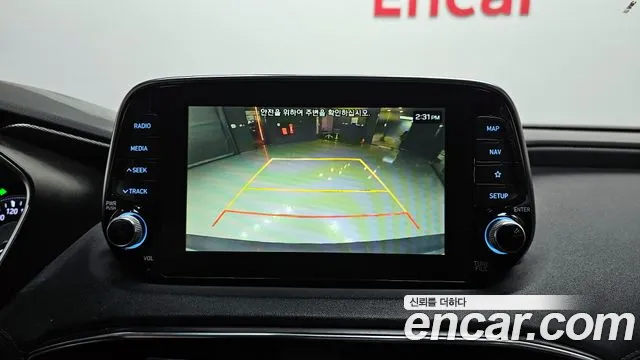 Hyundai Santa Fe 2018 thumb 3