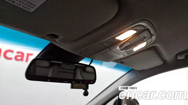 Hyundai Santa Fe 2018 thumb 4