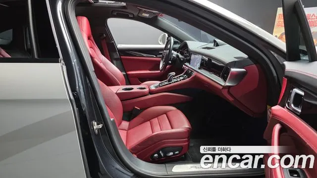 Porsche Panamera 2018 thumb 7