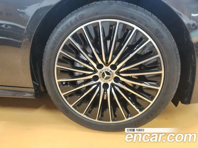 Mercedes-Benz CLE-Class 2026 thumb 9