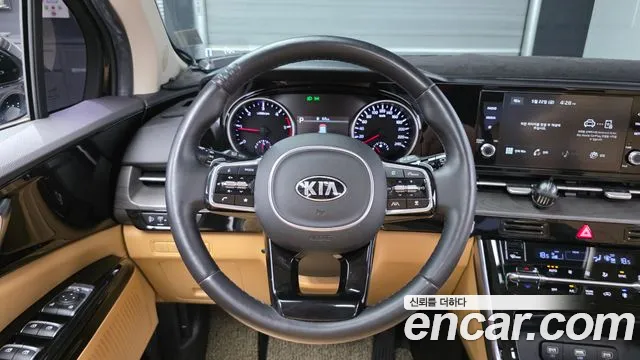 Kia Carnival 2021 thumb 8