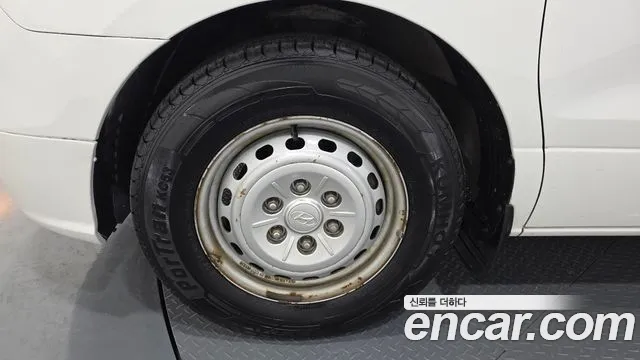 Hyundai Staria 2011 thumb 6