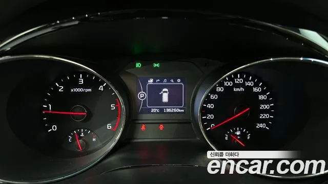Kia Carnival 2017 thumb 2