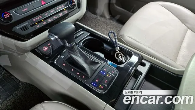 Kia Carnival 2017 thumb 12