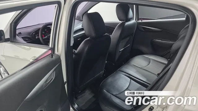 Chevrolet Spark 2016 thumb 4