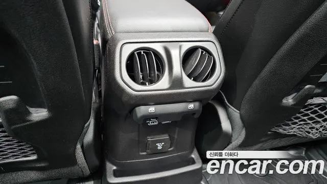 Jeep Wrangler 2021 thumb 2