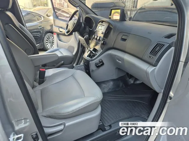 Hyundai Staria 2015 thumb 10