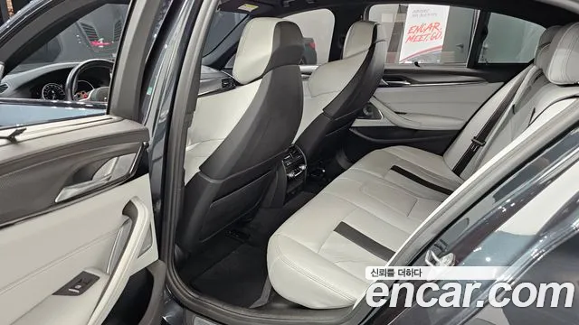 BMW M5 2019 thumb 4