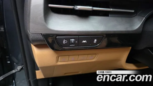 Kia Carnival 2023 thumb 10