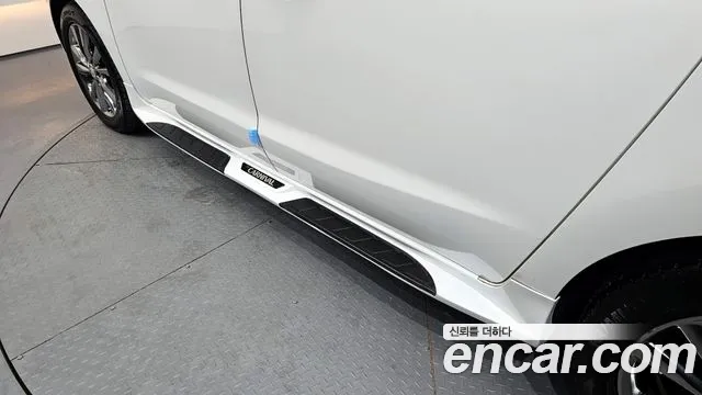 Kia Carnival 2019 thumb 5