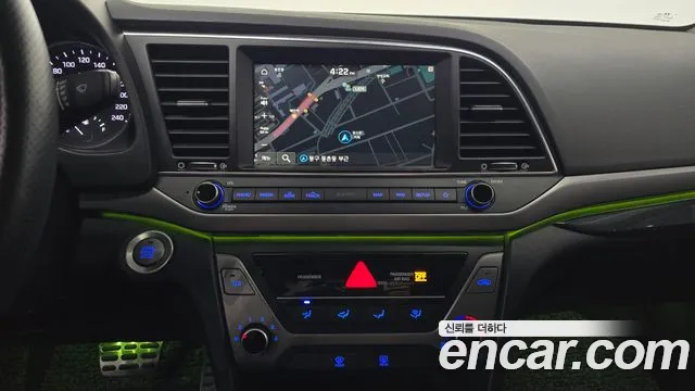 Hyundai Avante 2017 thumb 4