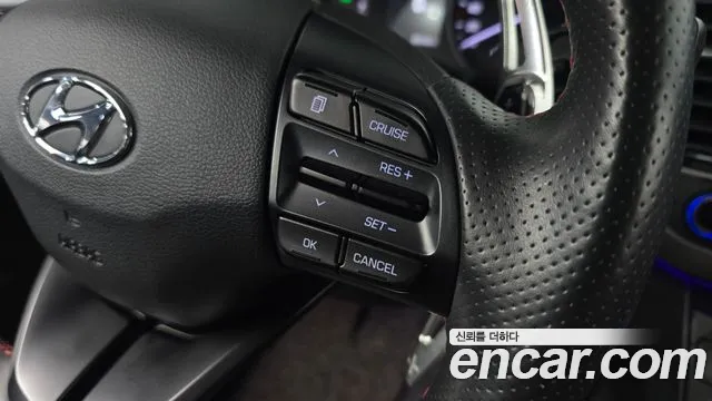Hyundai Avante 2017 thumb 2