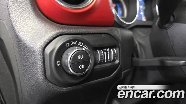 Jeep Wrangler 2021 thumb 3