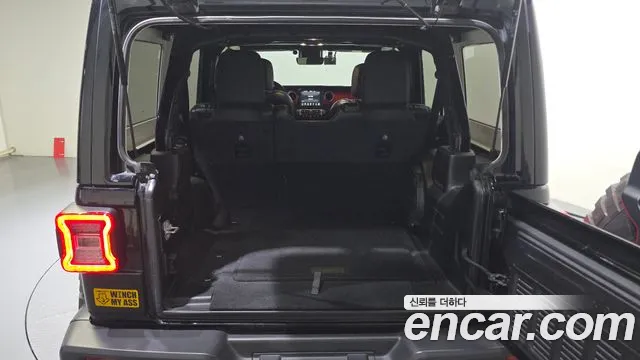 Jeep Wrangler 2021 thumb 2
