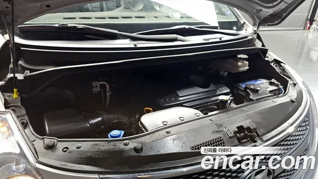 Hyundai Staria 2015 thumb 8