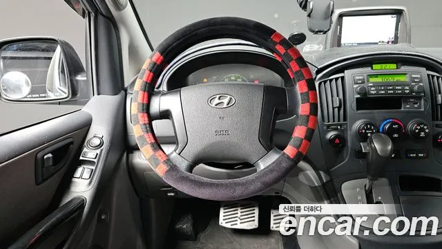 Hyundai Staria 2015 thumb 3