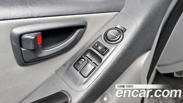Hyundai Staria 2015 thumb 2